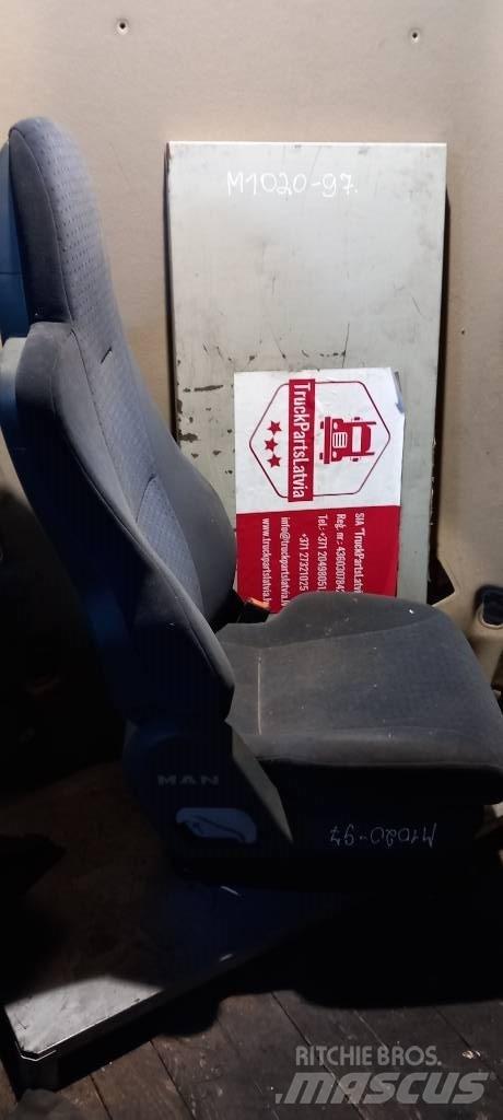 MAN TGA.    81623016946 Kabīnes un interjers