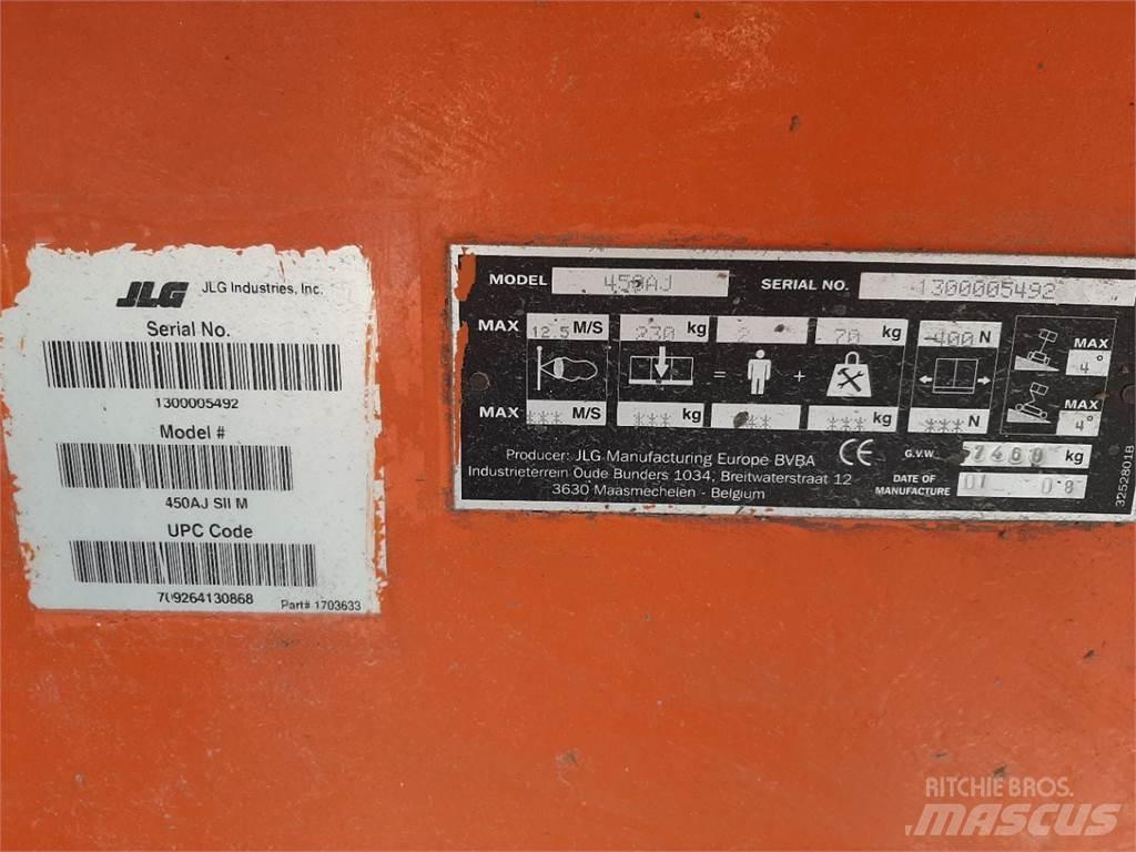 JLG 450AJ Strēles pacēlāji