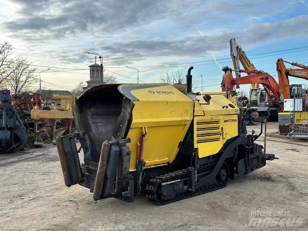 Bomag BF 223 C Asfalta klājēji