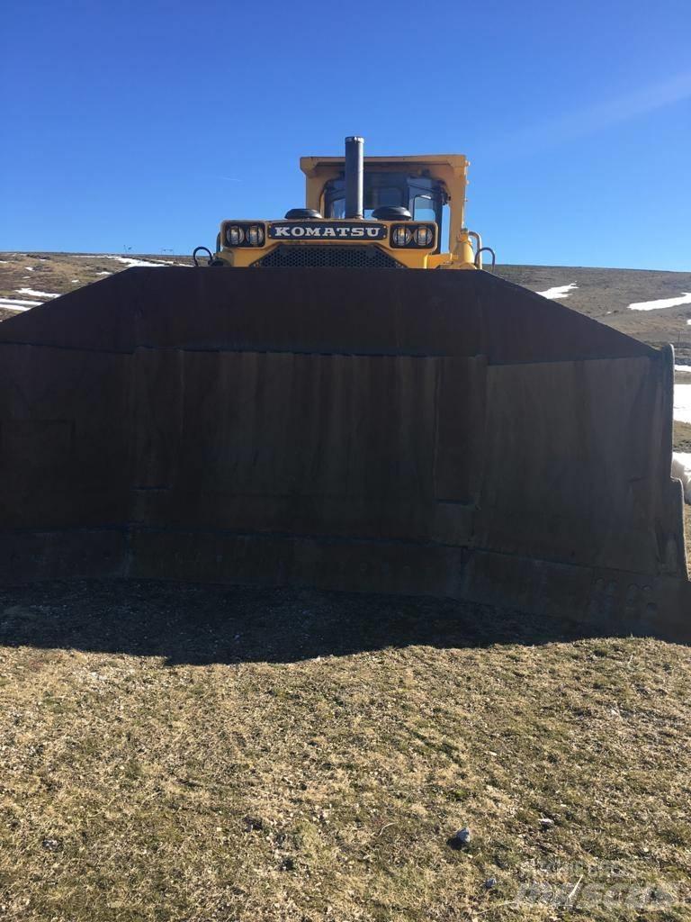 Komatsu 455 Kāpurķēžu buldozeri