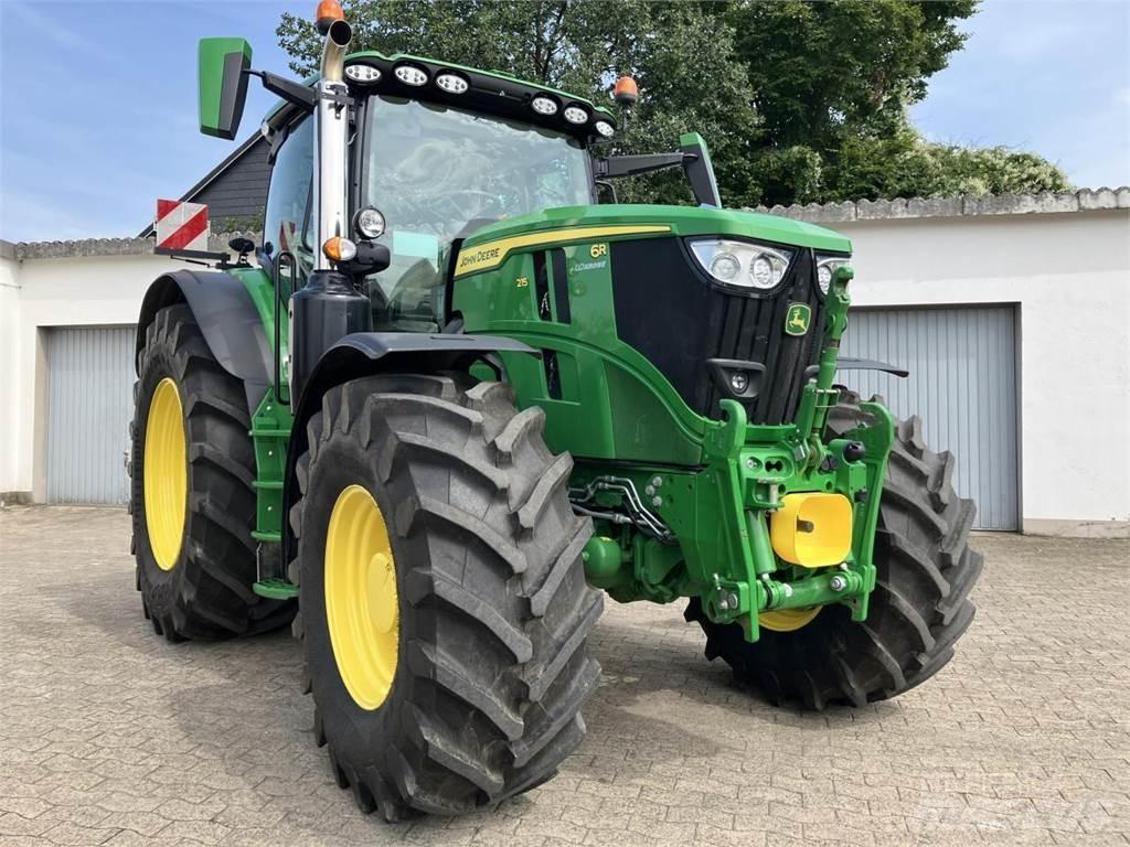 John Deere 6R 215 Traktori