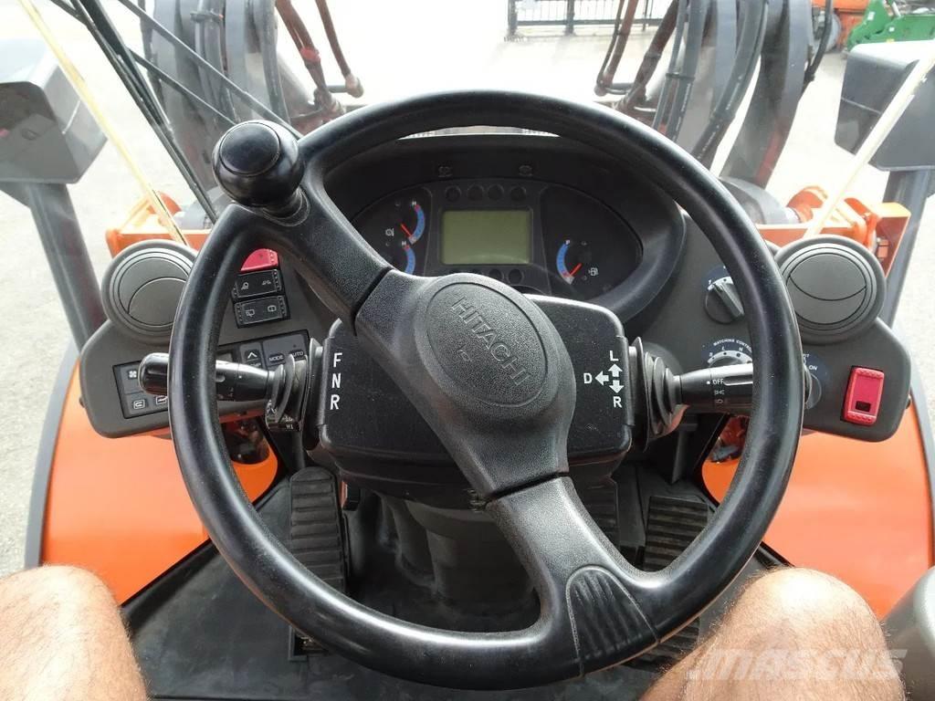 Hitachi ZW150 Iekrāvēji uz riteņiem