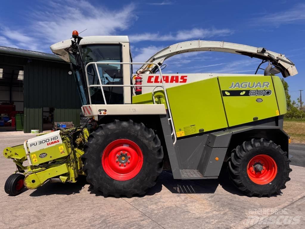 CLAAS Jaguar 830 Lopbarības novācēji