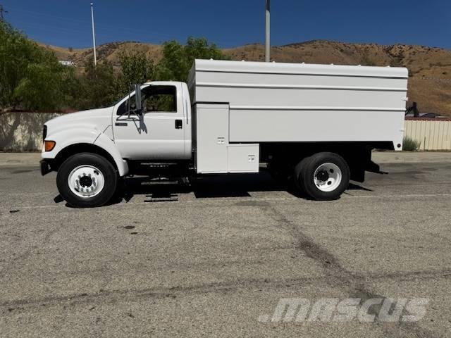 Ford F 650 Pašizgāzējs