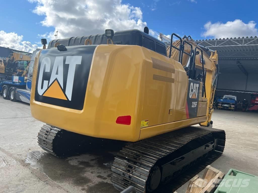 CAT 326 F L Kāpurķēžu ekskavatori