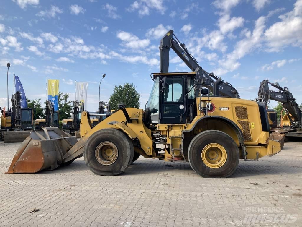 CAT 950 M Iekrāvēji uz riteņiem