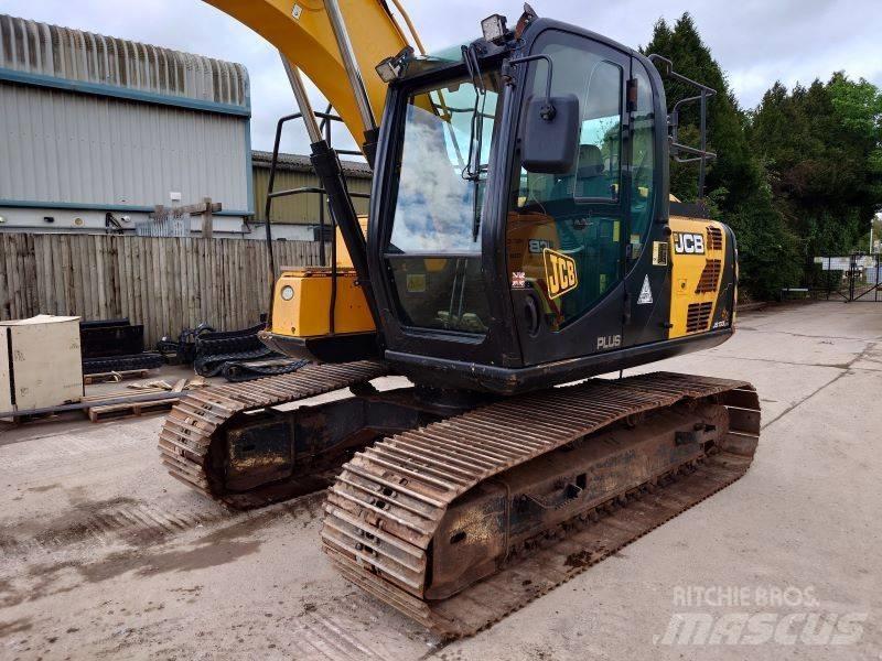 JCB JS 130 LC Kāpurķēžu ekskavatori