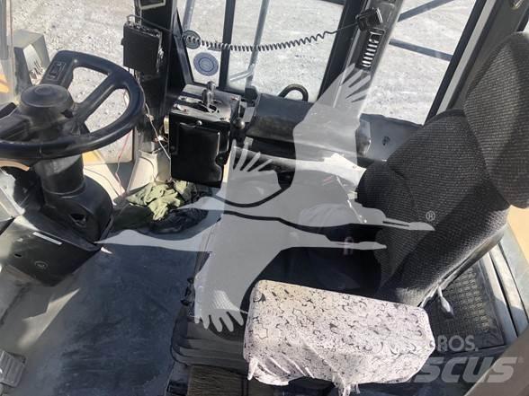 CAT 980G Iekrāvēji uz riteņiem