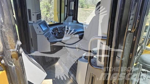 CAT D9T Kāpurķēžu buldozeri