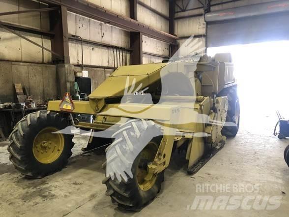 CAT RR-250 Asfalta savācējs
