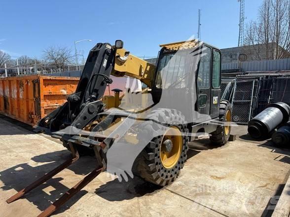 CAT TH82 Teleskopiskie manipulatori