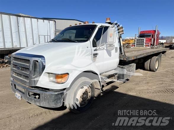Ford F650 Platformas/izkraušana no sāniem