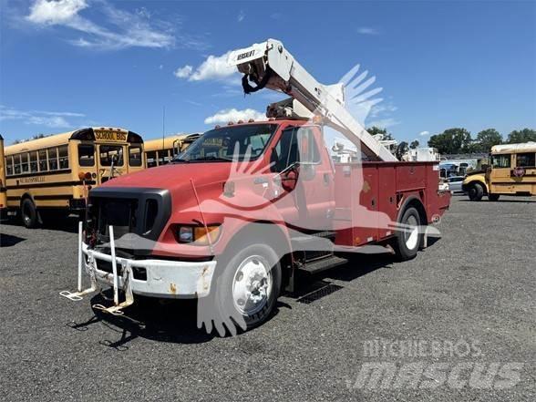 Ford F750 Pacēlāji uz automašīnas bāzes