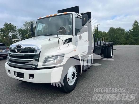 Hino 338 Platformas/izkraušana no sāniem