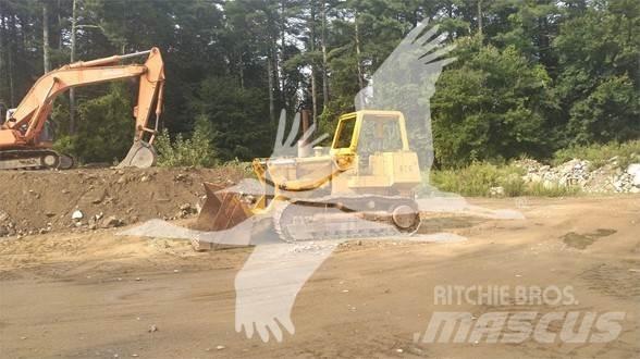 John Deere 855 Kāpurķēžu iekrāvēji