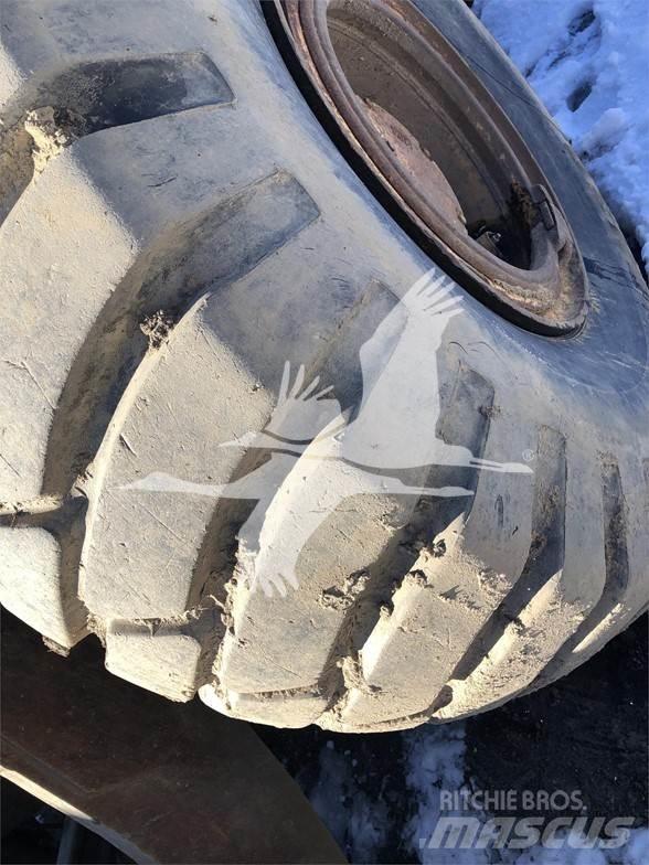 Komatsu WA420 Iekrāvēji uz riteņiem