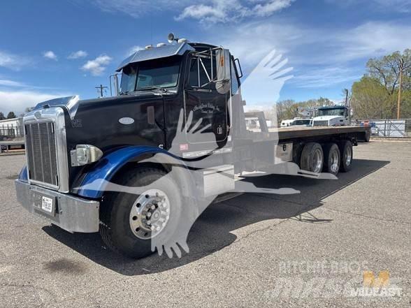Peterbilt 357 Platformas/izkraušana no sāniem