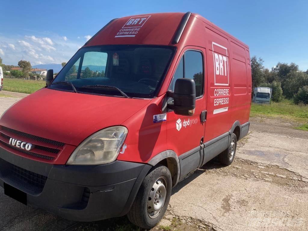 Iveco 35S Preču pārvadāšanas furgoni