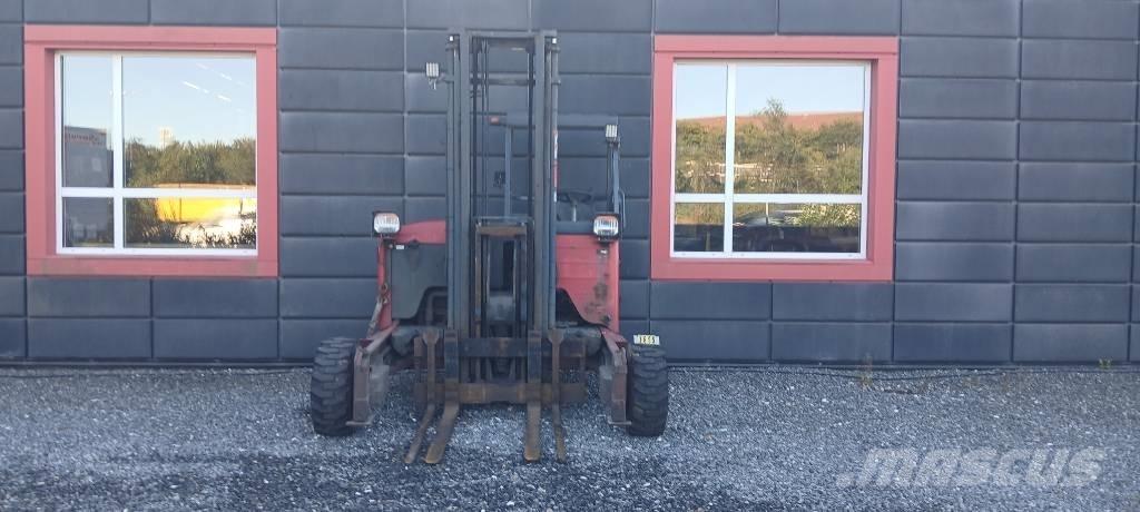 Moffett M5 25.3 NX Tehnika ar dīzeļa dzinēju