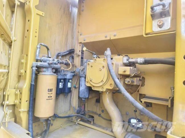 CAT 320 GC Kāpurķēžu ekskavatori