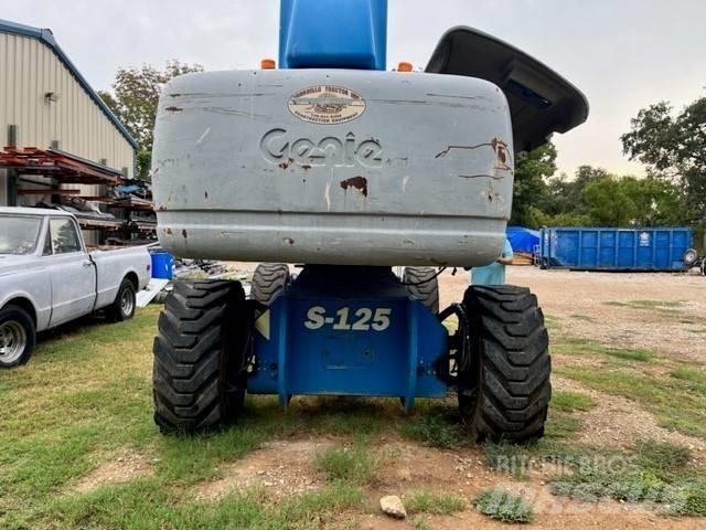 Genie S 125 Teleskopiskie pacēlāji