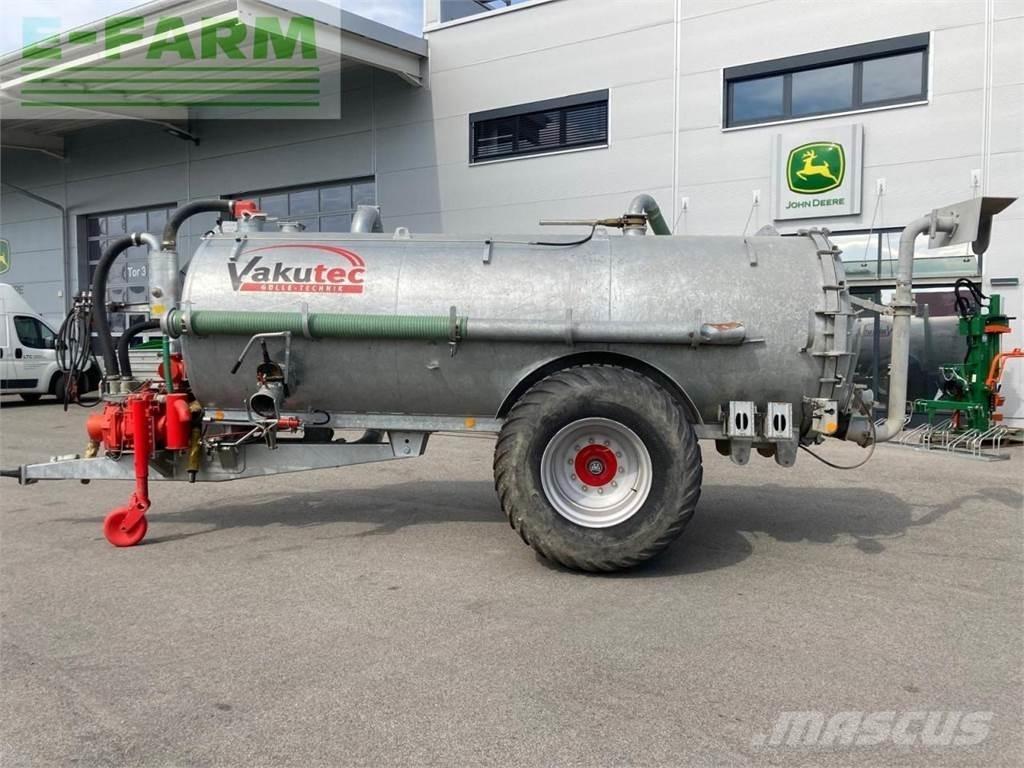  VA-T 8300 Mēslojuma izkliedētājs