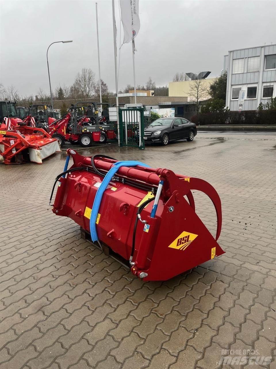 Strautmann GS 2000 Tvertņu izkraušanas aprīkojums