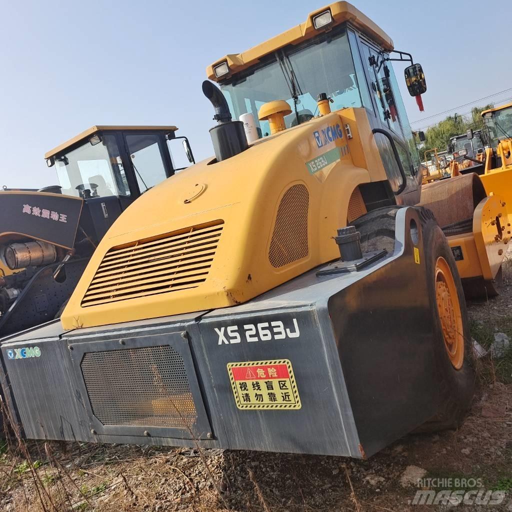 XCMG XS 263 J Vienvalča grunts veltņi