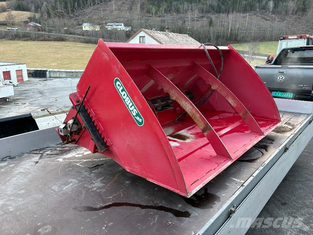 Globus Gsk 1500 Smilšu un sāls kaisītāji