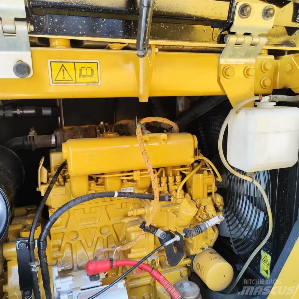 CAT 306 Kāpurķēžu ekskavatori