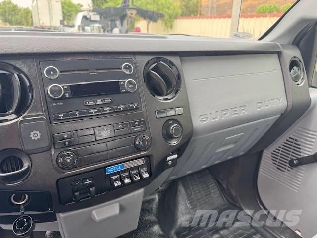 Ford F 450 Pilsētas atkritumvedēji