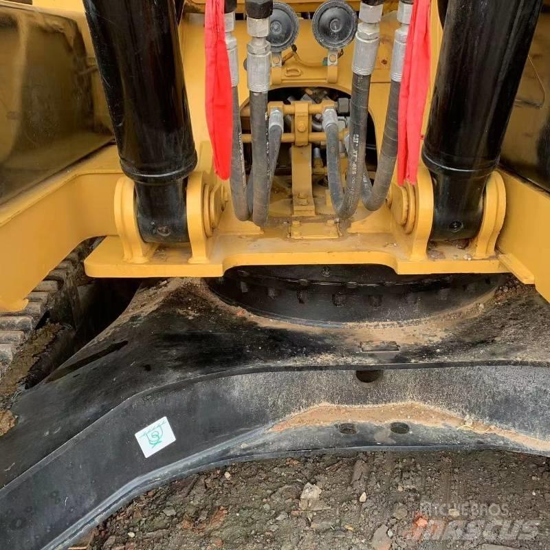 CAT 312 D Kāpurķēžu ekskavatori