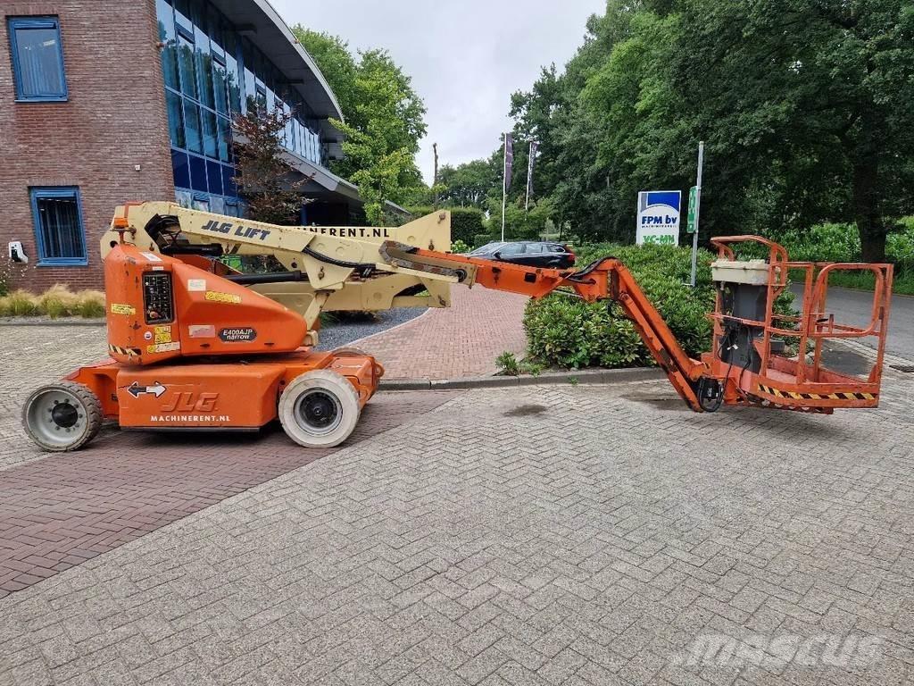 JLG E400AJPN Strēles pacēlāji