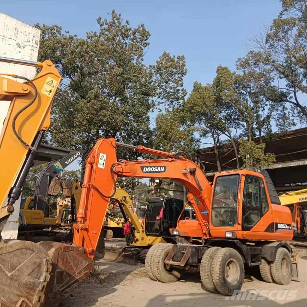 Doosan DH150W-7 Ekskavatori uz riteņiem