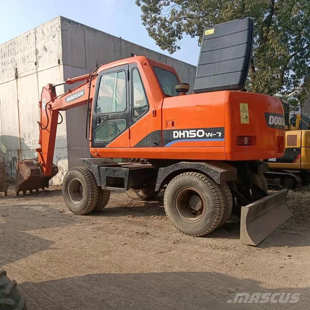 Doosan DH150W-7 Ekskavatori uz riteņiem