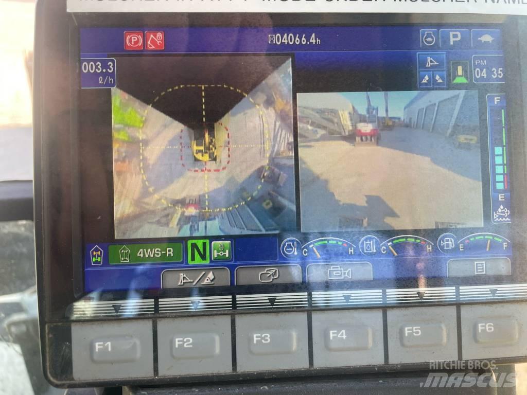 Komatsu PW118-11 Ekskavatori uz riteņiem