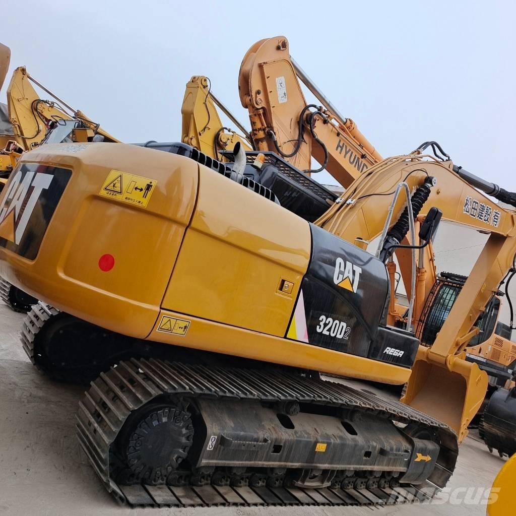 CAT 320 D2L Kāpurķēžu ekskavatori