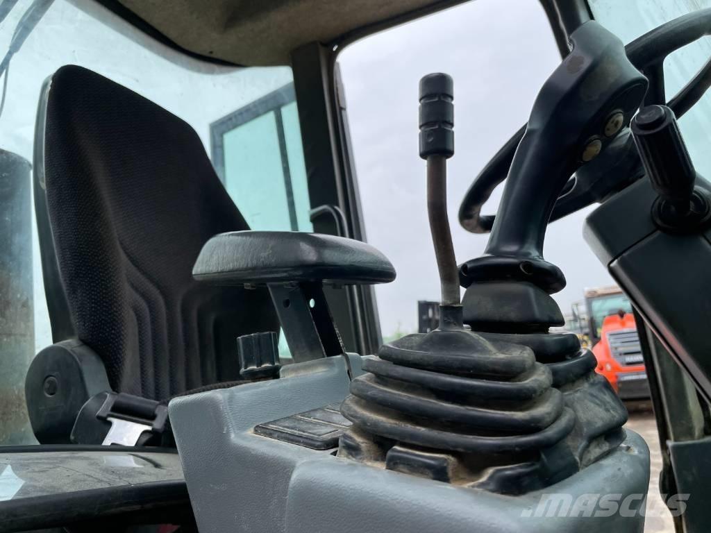 Volvo L 30 ZX Iekrāvēji uz riteņiem