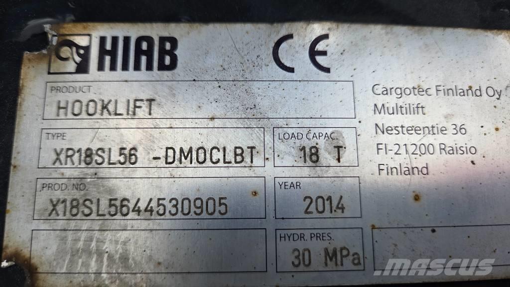 Volvo FM460 6X2*4 Treileri ar āķi