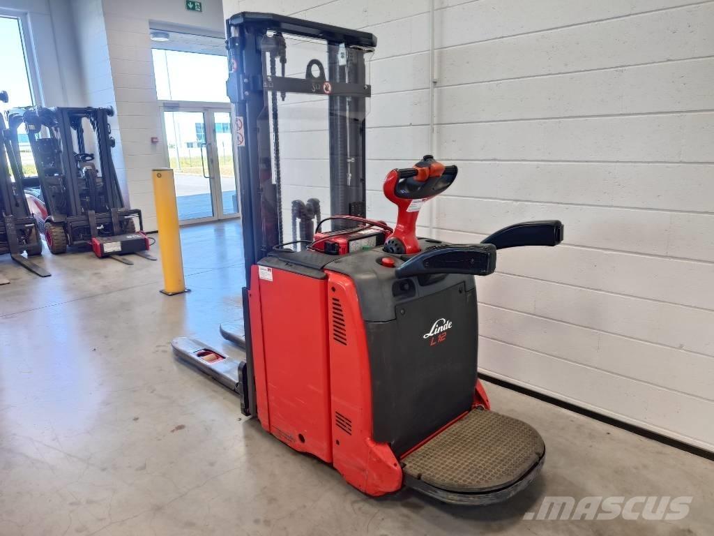 Linde L12AP/133 Pašgājēji krautnētāji