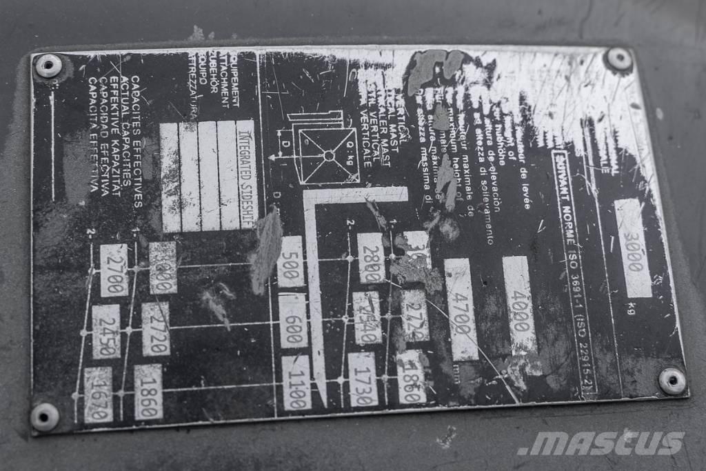 Manitou MI 30 D Tehnika ar dīzeļa dzinēju