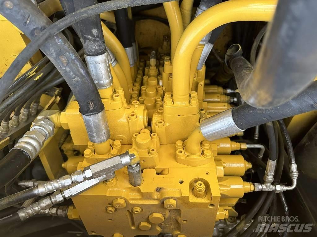 Komatsu PC400-7 Kāpurķēžu ekskavatori