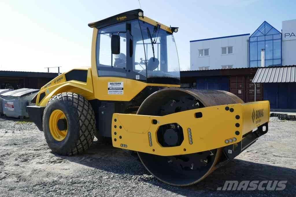 Bomag BW 213 D-5 Augsnes blīvētāji