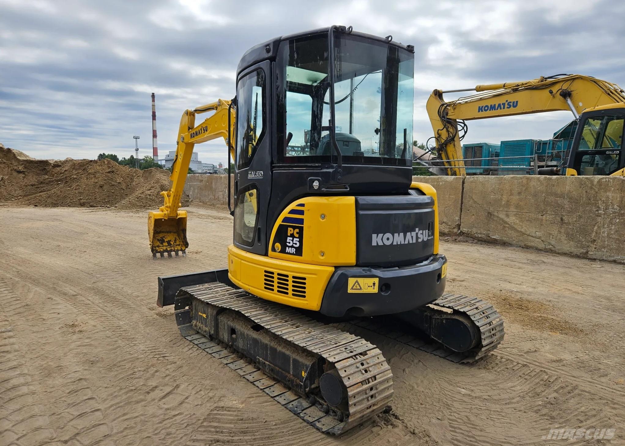 Komatsu PC55 Kāpurķēžu ekskavatori