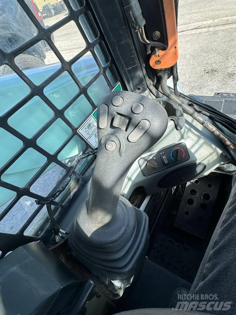 Bobcat S 770 Lietoti riteņu kompaktiekrāvēji