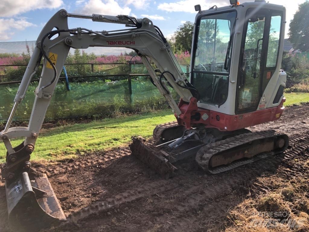 Takeuchi TB 225 Mini ekskavatori < 7 t