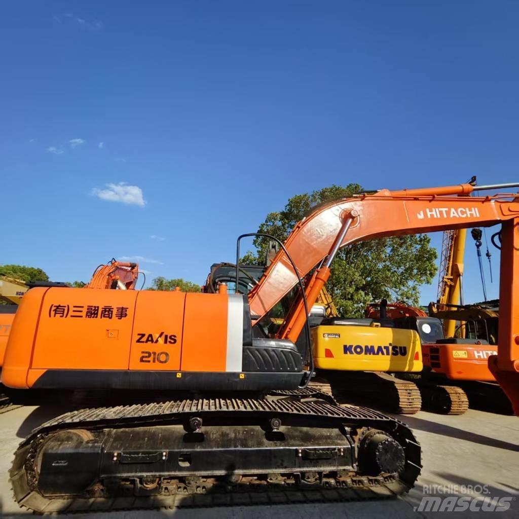 Hitachi ZX 210 Kāpurķēžu ekskavatori