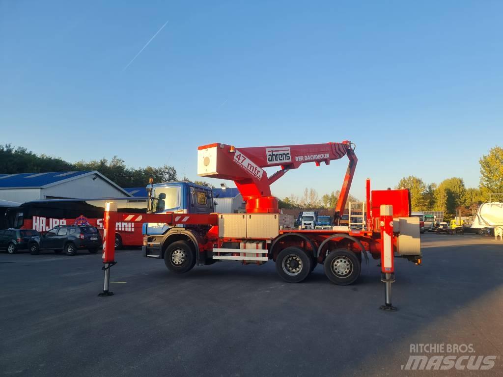 Scania P 380 Pacēlāji uz automašīnas bāzes