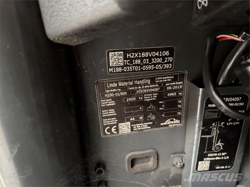 Linde H25D-02/600 Tehnika ar dīzeļa dzinēju