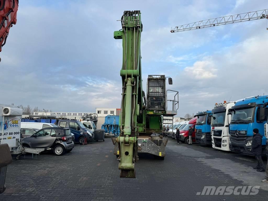 Sennebogen 821 E Ekskavatori uz riteņiem